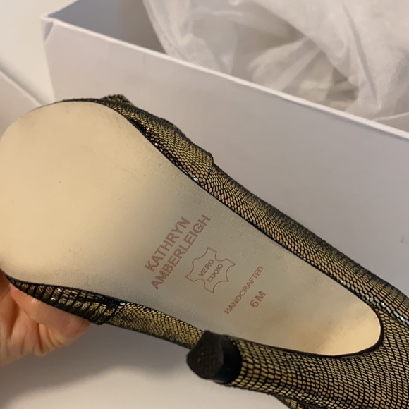 NIB - leather pumps - Picture 3 of 4